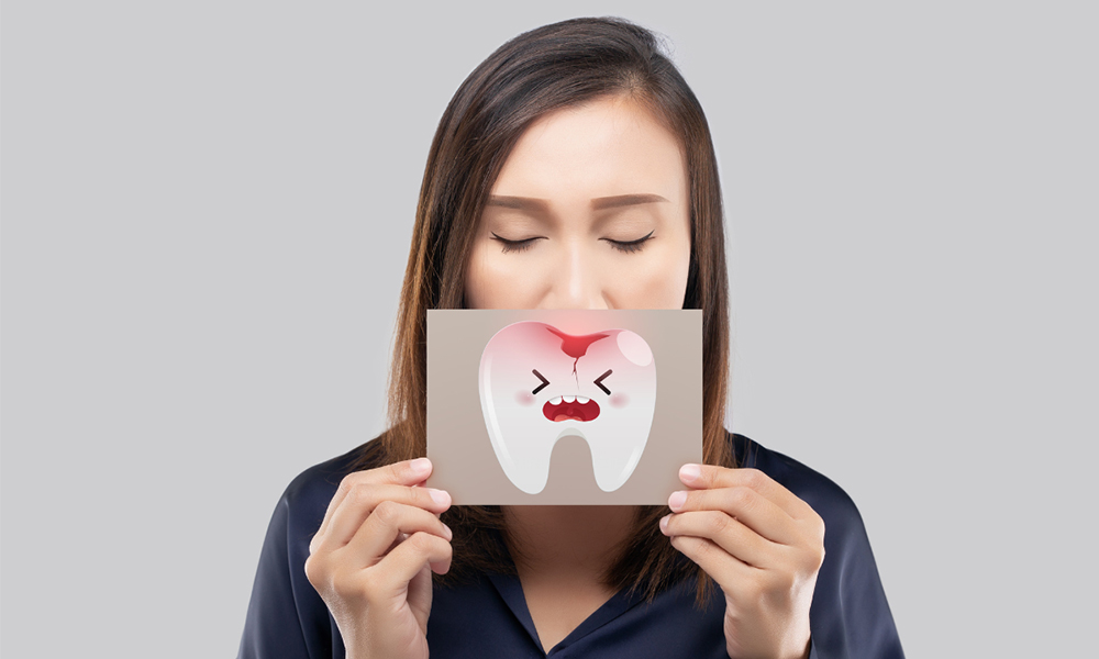 Emergency dentist at High Park Dental Care treating preventable dental emergency